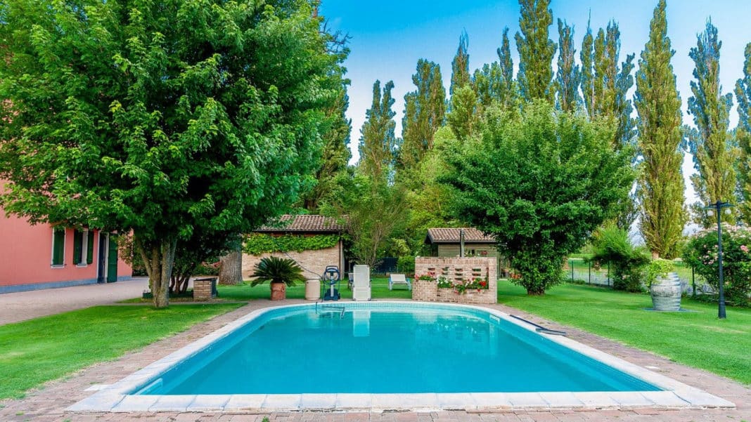 3 conseils pour bien choisir son pisciniste