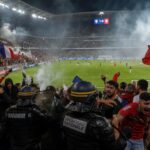 Découvrez les incidents qui ont marqué le match France-Maroc, une soirée riche en tensions et événements inattendus. Analyse complète et retour détaillé sur cette rencontre agitée.